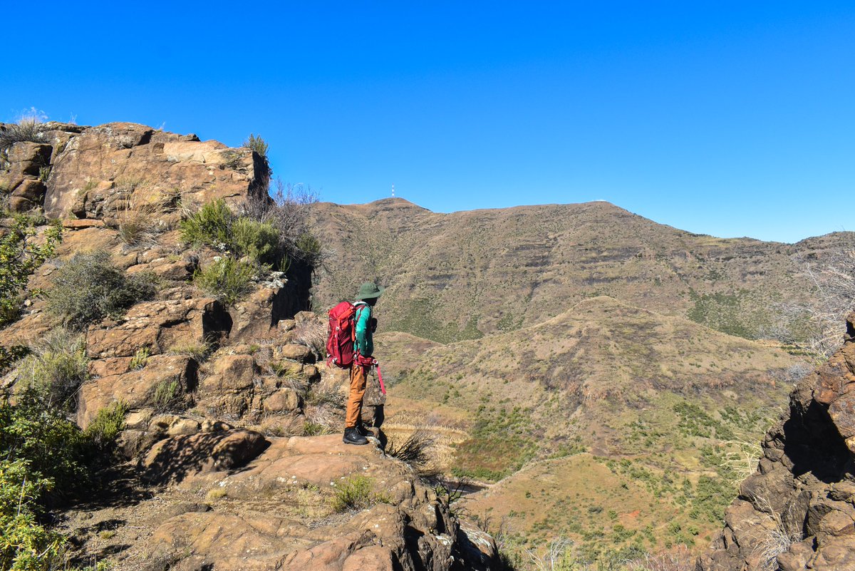 visitlesotho's tweet photo. Waterfall hikes are exceptional and memorable, they reward you with the most beautiful views! Watching water cascade over a cliff’s edge is truly a spectacular experience. 

#VisitYourCountryFirst 

📍: Hike to Qiloane Waterfall 

#TeamLTDC
❤🇱🇸
#TravelAdventures 
#TravelDiaries https://t.co/yi85XPm811