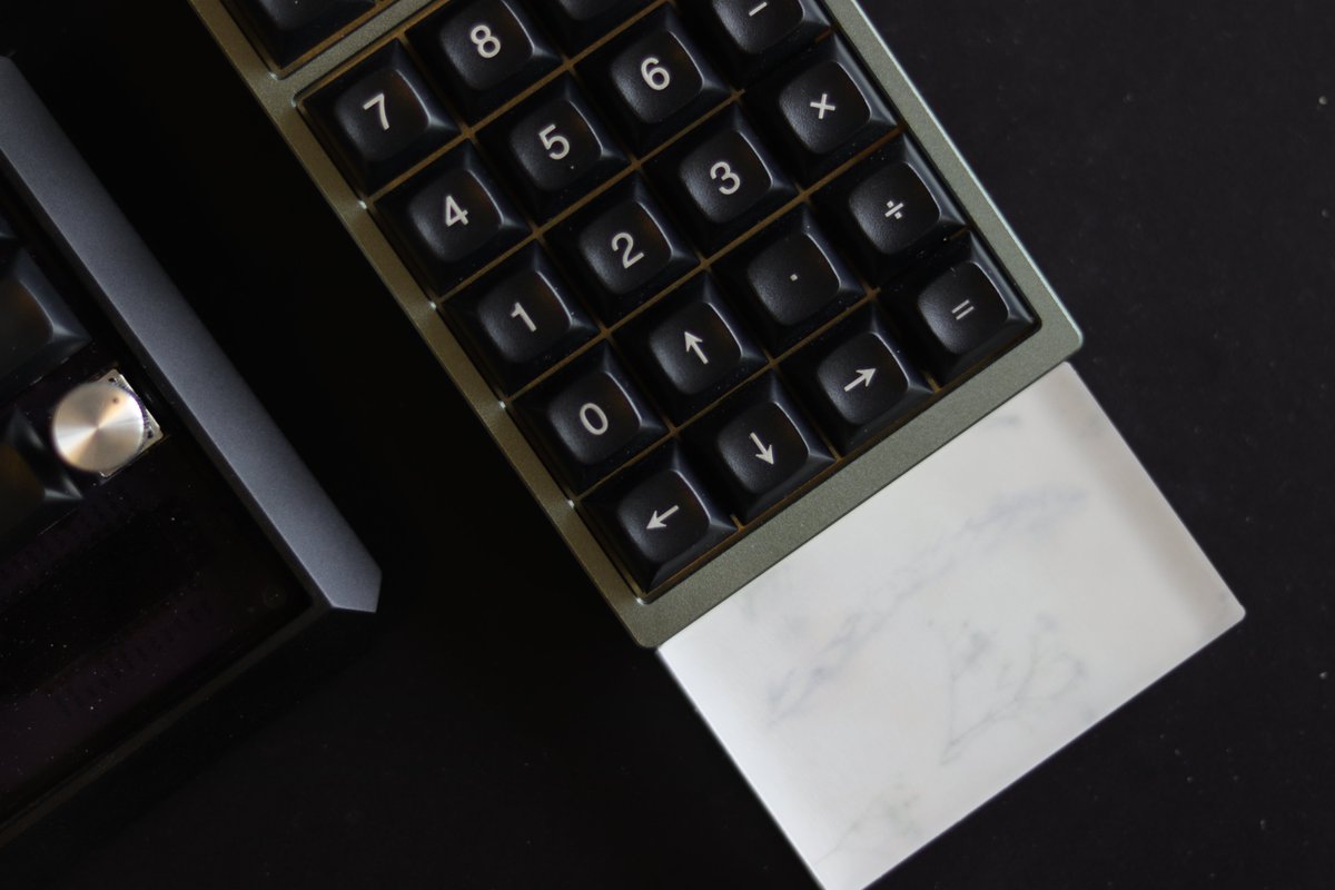 fnctl.co カスタムリストレスト 自作キーボード IMG_2335i.jpg