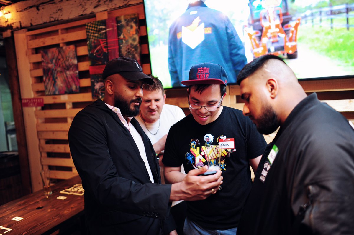 What a great event last night! Thank you to all that came and made our first event so much fun. We hope to continue to get to know you all at our future events !  <a href="/InkFinks/">INKFINKS</a> <a href="/studiodawgz/">Studio Dawgz</a> <a href="/GuavaGirlsNFT/">Guava Girls</a> <a href="/BretJolliffe/">👻 Bret</a> <a href="/tangibleint/">Alex Beim | Space Buns Minting AUG 5</a> <a href="/_TysonDigital/">Tyson</a> <a href="/RachaelAshe/">Rachael Ashe</a> (📸<a href="/krisdelapena/">Kris</a>)