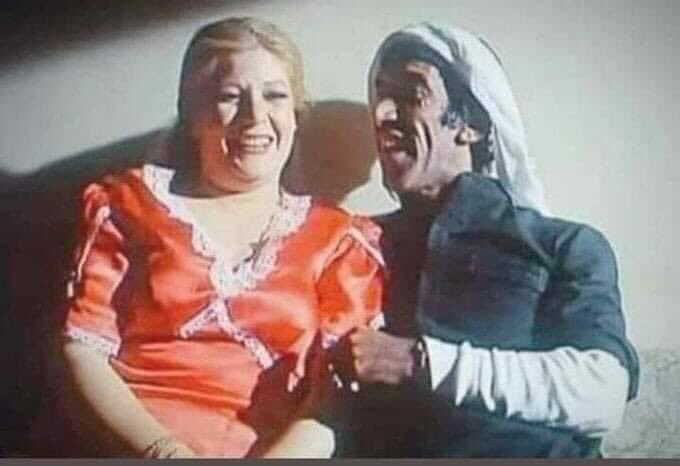 : قلت الكلام ده لكام واحدة قبلي ؟؟
: أقسم بالله انتي اول استفتاح النهارده 😂✋