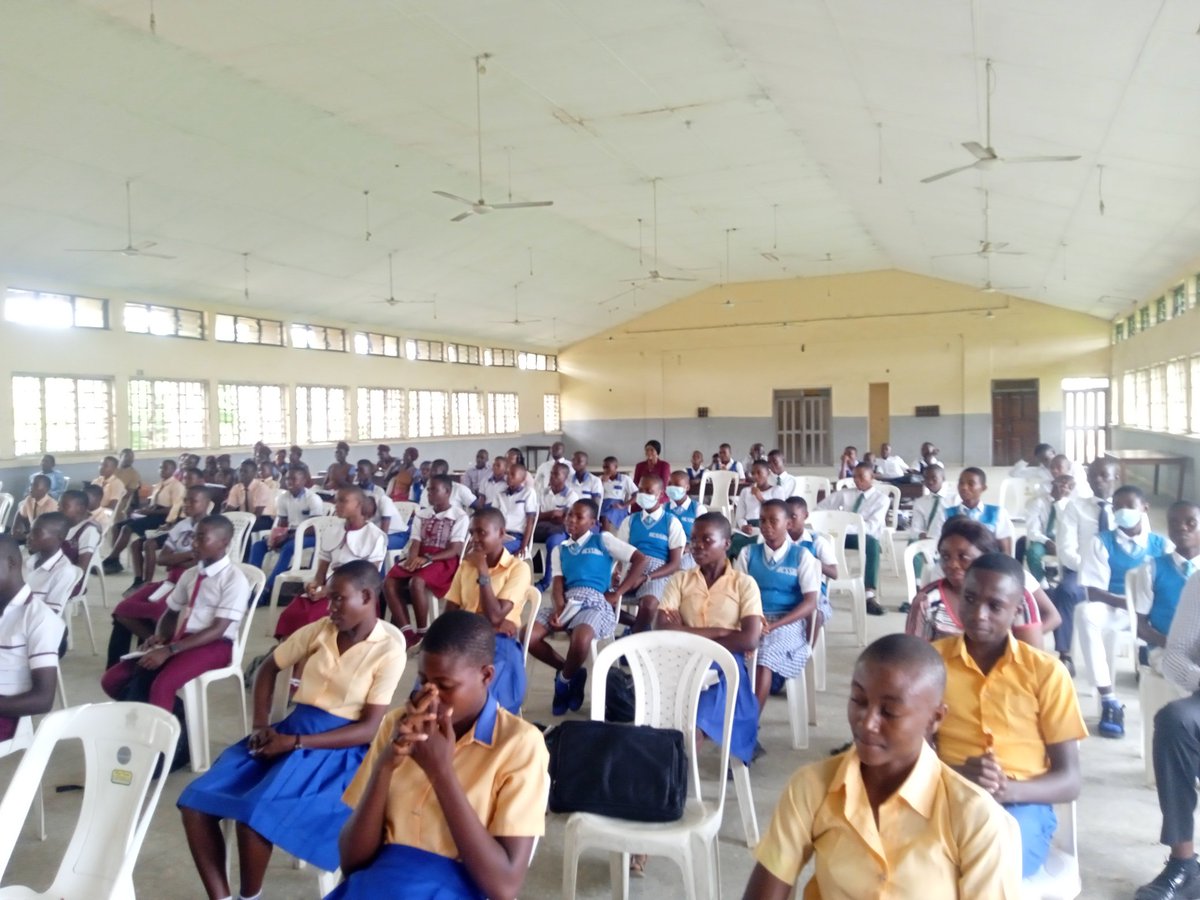 Pigdgreen's tweet image. Climate Change Quiz Competition Amongst Secondary School, Akwa Ibom State edition was fun, educative and very competitive. Special thanks to the Permanent Secretary Akwa Ibom State Ministry of Education for gracing the event.