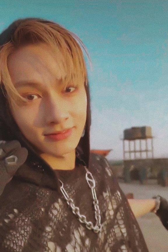 wjhedits's tweet photo. ㅤ
ㅤ            @pledis_17 #세븐틴⁠ #준
ㅤ https://t.co/LoCQy4KJSa
