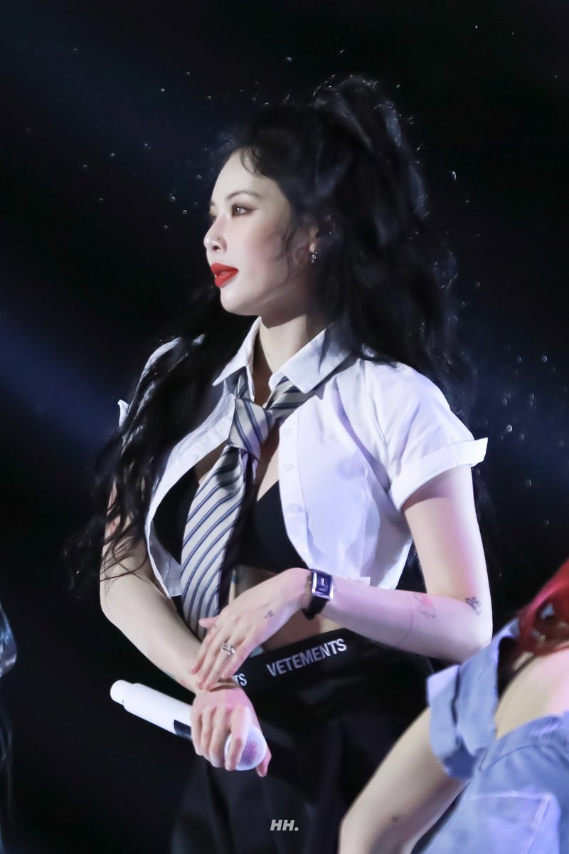 hengheng_hh's tweet photo. 220524 경희대 축제 #현아 #HyunA https://t.co/9BYVsGqCXQ