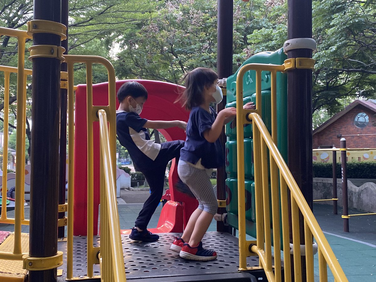 R_Of_Camera's tweet photo. 🌿 很容易交到朋友^
#女兒#公園裡 https://t.co/7GSatxQEx3