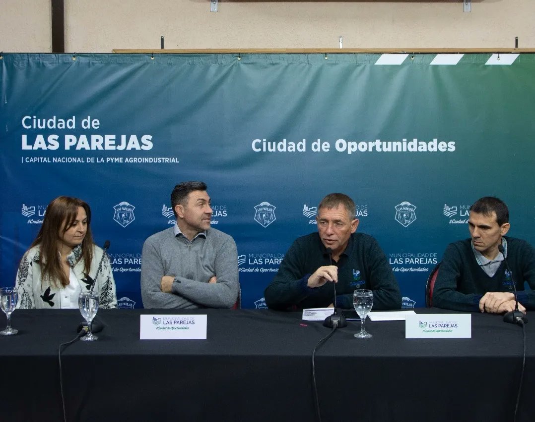 CIDETER_CECMA's tweet photo. Realizamos la presentación de los Cursos de FORMACION EN TECNOLOGIA GENERO Y PYMES en Casa del Bicentenario. https://t.co/dppz9CHiT5