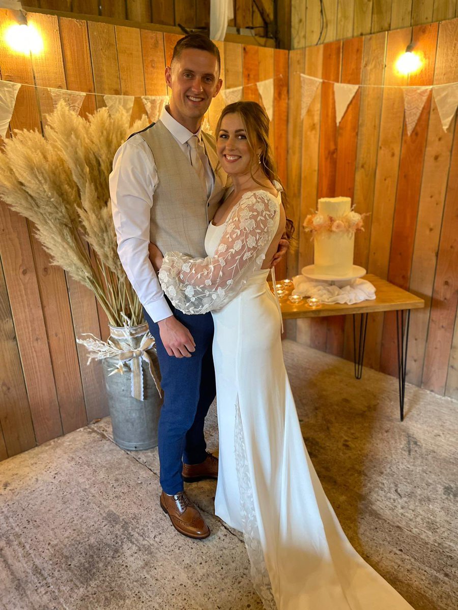 Miss_Bilham's tweet photo. Eat, drink, and be married!! 

#weddingday #newlywed #BestDayEver https://t.co/UMsEkLDq1b