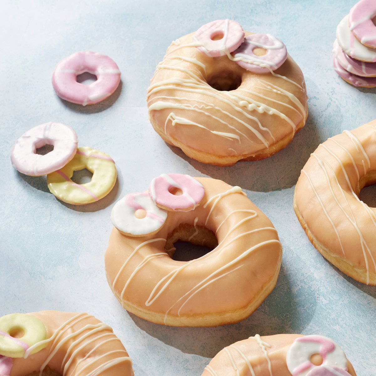 WarrensBakery's tweet photo. PAY DAY PARTY! 🍩 What better way to celebrate pay day than with our new luxury party ring doughnuts 😋 A nostalgic treat to see in the weekend 🕺 Why not! 

#tgif #doughnuts #doughnut #payday #partyring #partyrings #paydaytreat #paydayparty #partydoughnut #doughnuts #doughn... https://t.co/mmVWYcDPxX