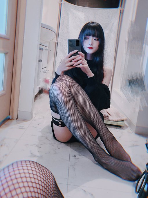 コスプレイヤーしろさきのTwitter画像3