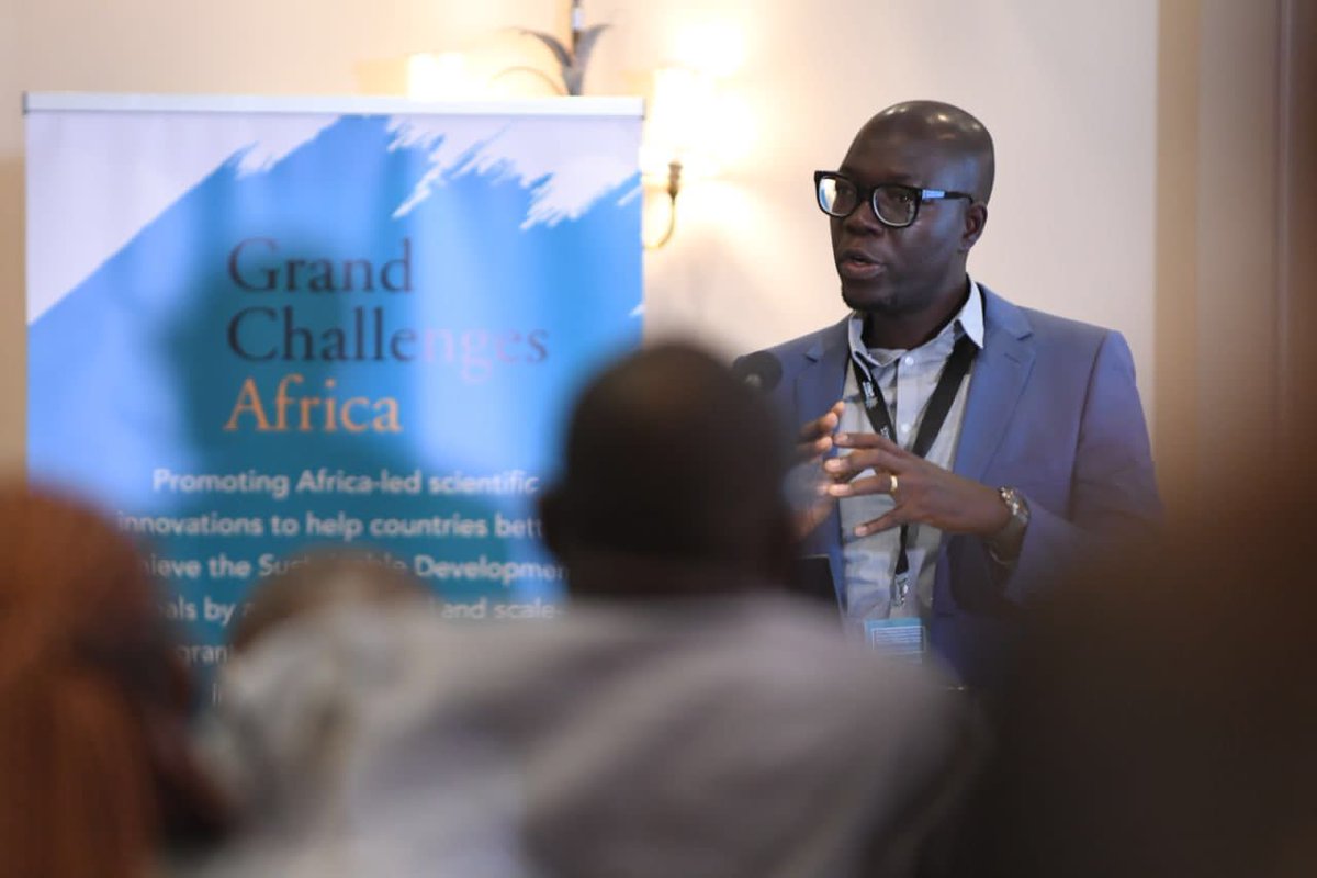 kofiamegah's tweet photo. Excited to present findings of our @GCAfrica_ funded DEMSU project at the ongoing @SciforAfrica Data Science for MNCH and Drug Discovery Cohort Convening in Nairobi. DEMSU seeks to unravel the dietary and environmental mediators in socioeconomic inequalities in West Africa #GCADD https://t.co/obZ7Xc69ba