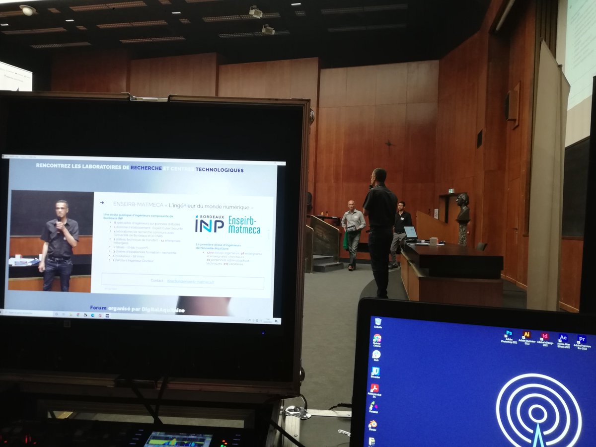 Ateliers_Stream's tweet photo. C'est une fin de mai bien remplie pour nos équipes !

- Captation sur fond vert pour @YvesParlier
- Captation live pour le Forum de @DigitAqui 
- Captation d'une table ronde avec le Président du @cnfpt (#MicrosoftTeams)
- Captation d'une conférence de presse pour la @FFRXIII https://t.co/TGn3vxnQBd
