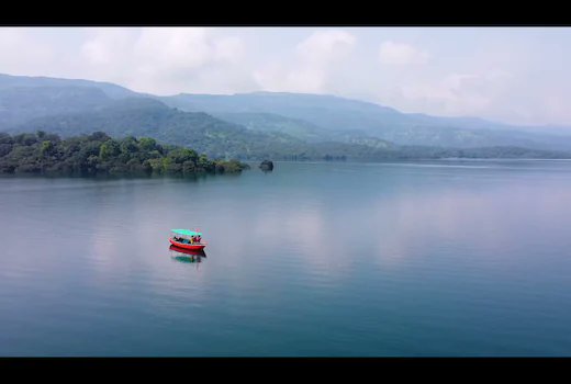Freesouls322's tweet photo. It's an amazing view of Tapola from the District of Satara, Maharashtra State. We have decided to explore it upcoming months first weekend. 

04th and 05th June 2022, 06:00AM onwards.

Message us for more details. https://t.co/BLjztpJsLh