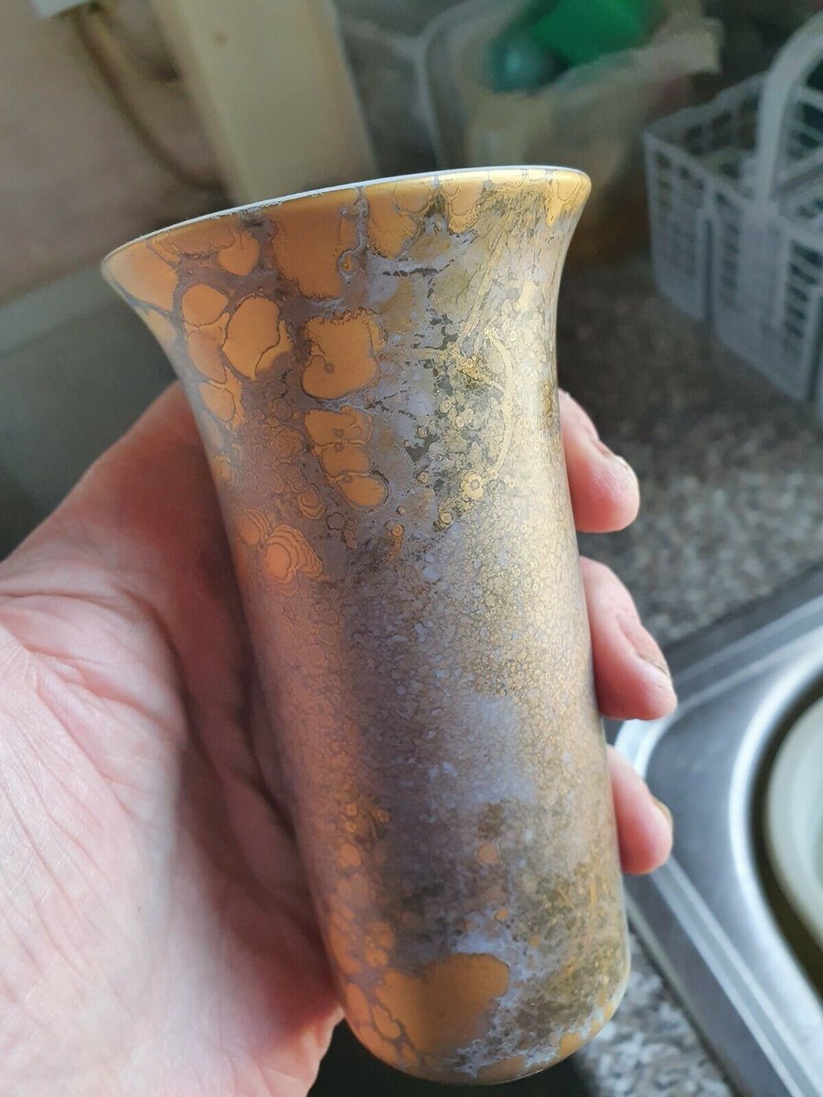 andy_antiques's tweet photo. Rosenthal Studio Line, H. Dresler Porcelain Vase

The colour is a Gold marbling, with a white glazed interior, it has a classy appearance, elegant design
https://t.co/1gWStiZVvA https://t.co/eK2kGmKbuE