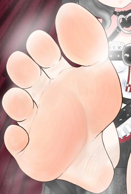 フォロワーさん増えて来たので改めて自己紹介😊

女の子の足裏をメインで描いてる塚本です😎
一般的に不潔と思われる足裏ですが、可愛い子の「汚い・臭い」部分というギャップにフェチズムを感じます。
そんな私の感性を絵を通じて表現し、共感して頂けると幸いです😊
今後ともよろしくお願いします😌 