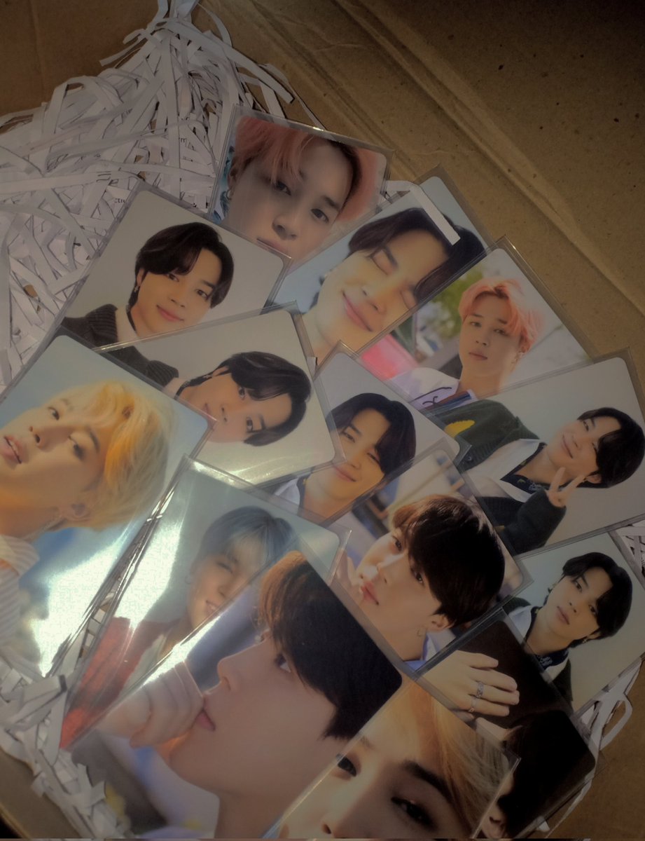97pjmkoo's tweet photo. . . . κ° #jjkmincartmails κ± π ; #Sushified
late feedback but jimin dicon 101 member set came home last last week, @sushimeal_ ! thank ΓΌ for packing it well it arrived safely. βtil our next transaction β‘ ps. got this for only 180 pesos. ^__^ https://t.co/bJH0106Hp3
