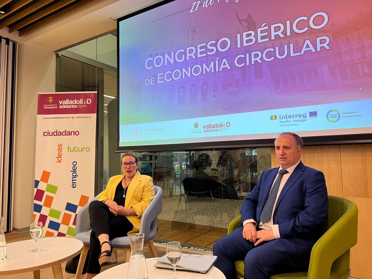 AyuntamientoVLL's tweet photo. La Agencia de Innovación @INNOLID acoge el Congreso Ibérico de Economía Circular, que han inaugurado la concejala @CharoChavez1 y el asesor del @mitecogob @imolina 

#circularlabs #valladolidcircular #congresoibericodeeconomiacircular https://t.co/8PfhOXiTcI