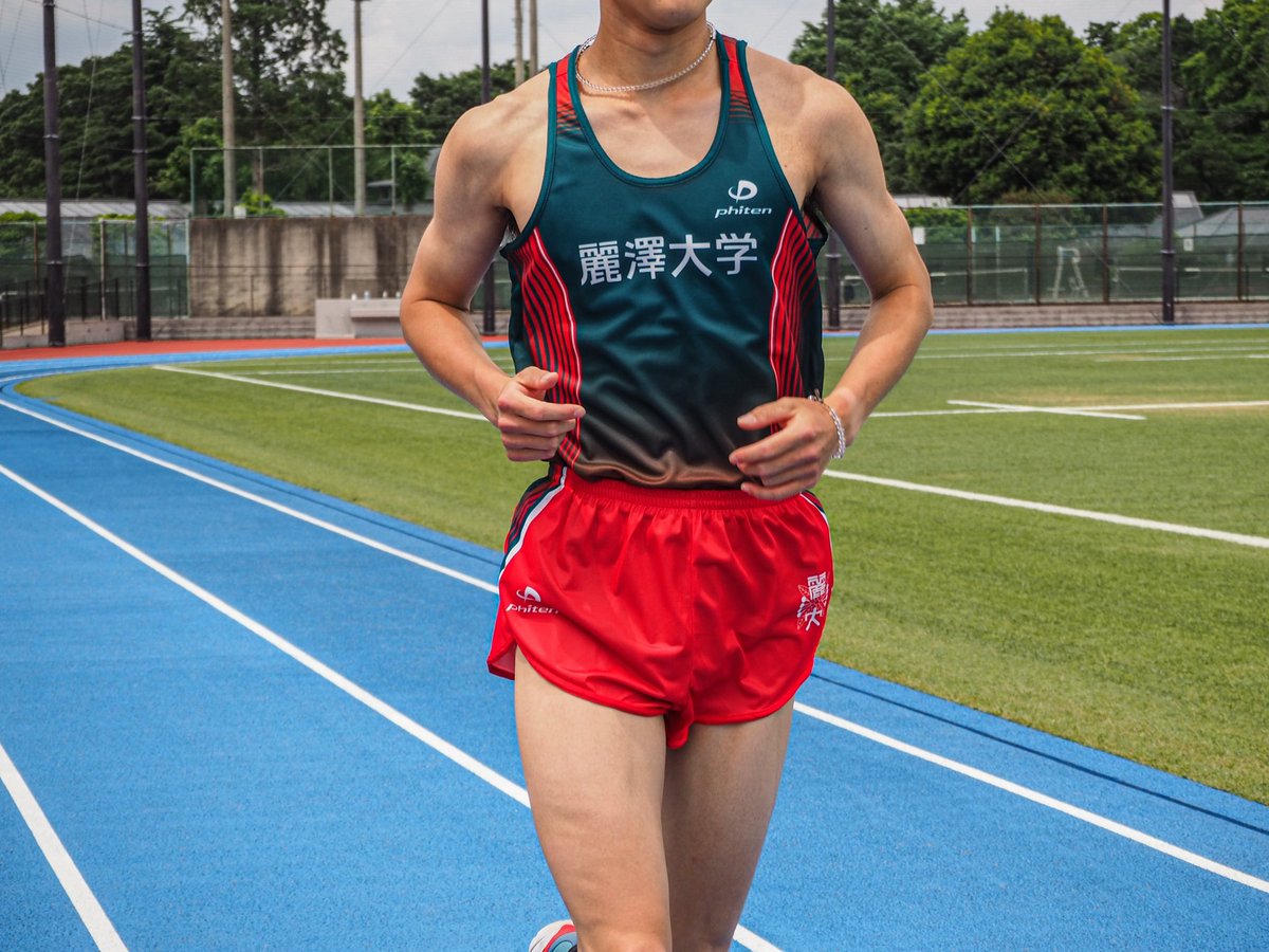 この度、麗澤大学陸上競技部は、ユニフォームを一新することになりまし