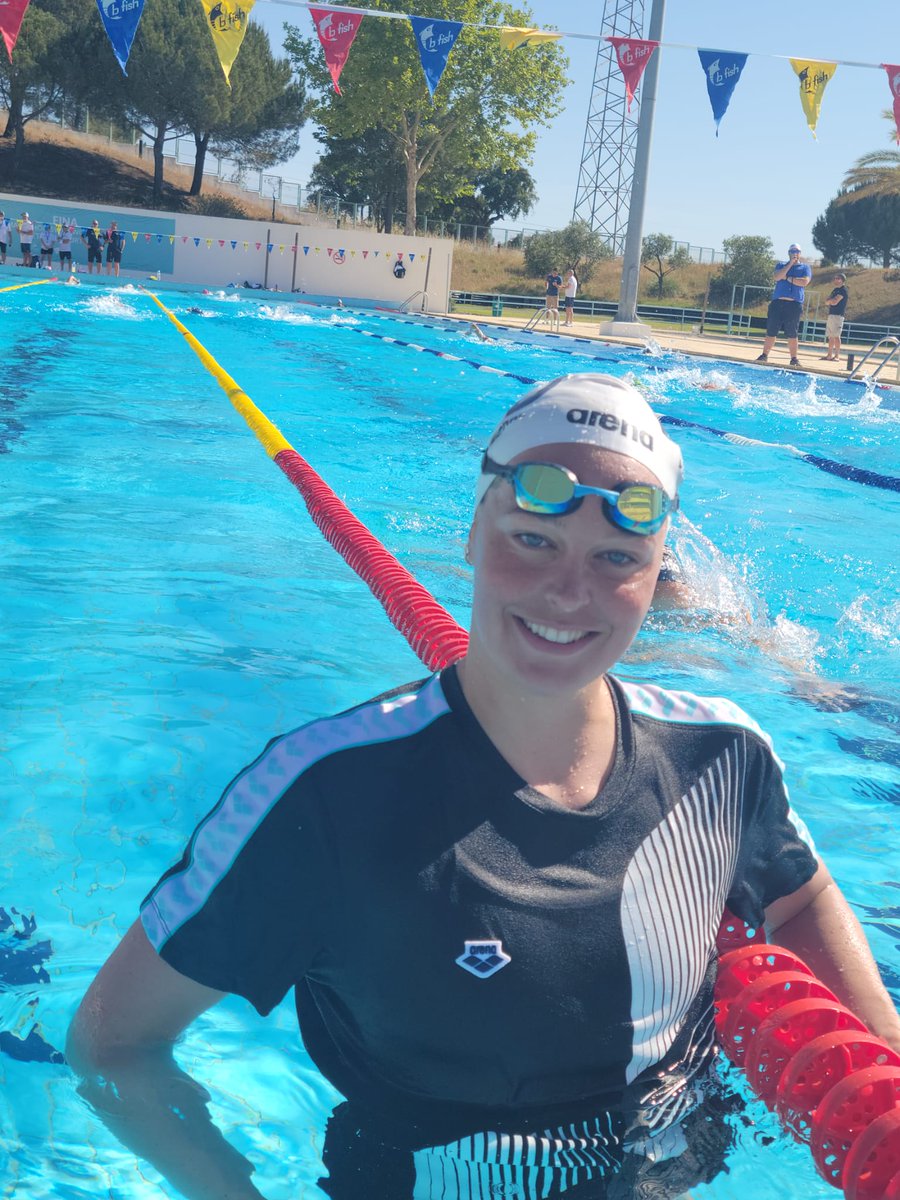 SvRouwendaal's tweet image. T-shirt swim ✔️ Racing the 10K World Cup in Setubal tomorrow🤗 
#happyface
#outsidetraining #loveit 📷: @franziskahentke
• 
#arenaDIAMONDS #BrighterTogether #arenawaterinstinct