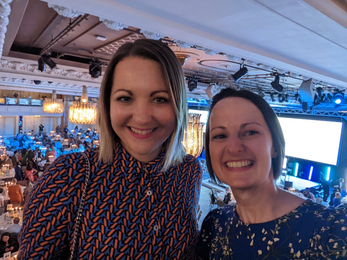 Representing the midwifery academic team @uocmidwives @CumbriaUni at the @NursingTimes Student Nursing Times awards 2022!! So many amazing students, lecturers and practitioners here 👊 #SNTA