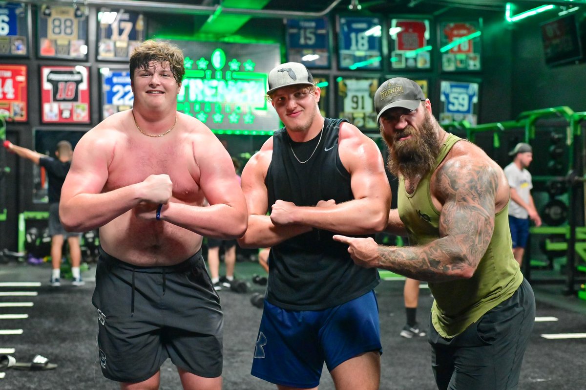 Just call me Dr. Frankenstein, cuz all I do is make Monsters! These two are my Highschool OLinemen getting ready for college. #Trenchmade #thetrencheffect #college #Grind #grow #athlete #football <a href="/Cush_51/">Preston Cushman</a>
