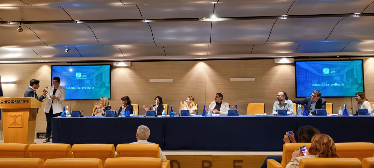 📣 Giusi Biaggi è la nuova Presidente CGM!  

È stato nominato oggi a Roma presso la sala Consiglio del Palazzo della Cooperazione il nuovo Consiglio di Amministrazione di CGM!