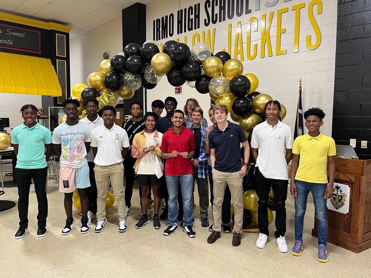 IrmoHigh's tweet photo. Irmo Track &amp; Field end-of-season banquet was a CELEBRATION! @tf_irmo @fearthestingihs @IrmoAd #ThisIsIRMO https://t.co/EVAyaLQSu3
