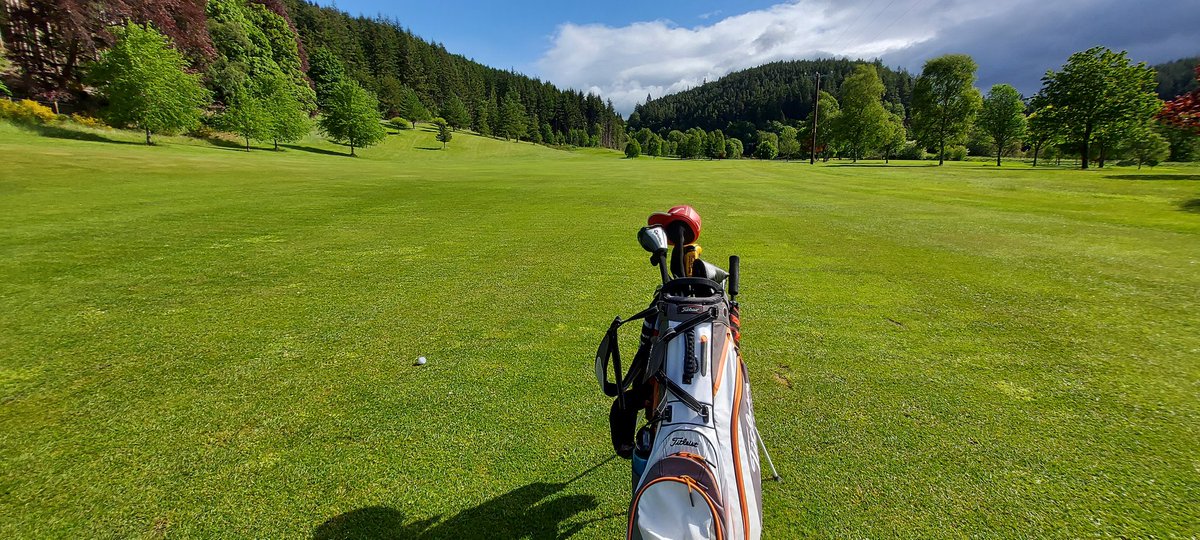 Brilliant 9 holes of golf today, first since August!!!

Birdie on 9 was the highlight...

#golf #golfinScotland