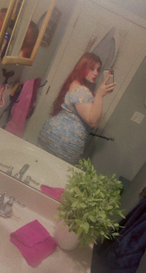 kayGoddes00's tweet photo. Low quality pics, but such a high quality ✨b!tch✨

Findom brat humiliation whalesub https://t.co/e6ieth6Vws