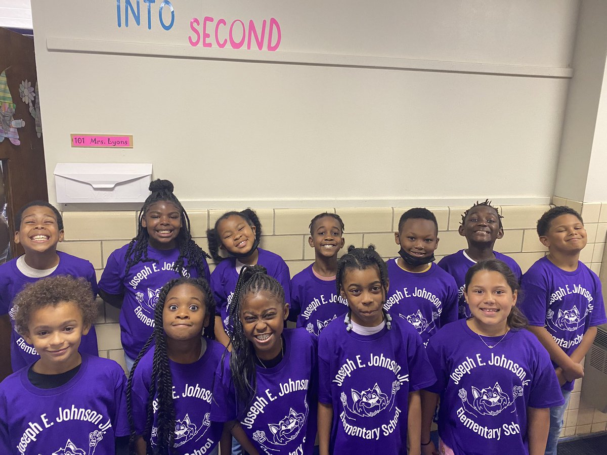 mrslyons109's tweet photo. These 2nd graders are excited as HES transitions to Joseph E.Johnson Elementary. @HighlandsPride @Dreemathis @RedClaySchools #JosephJohnson #secondgraders https://t.co/sXx35pQJpC
