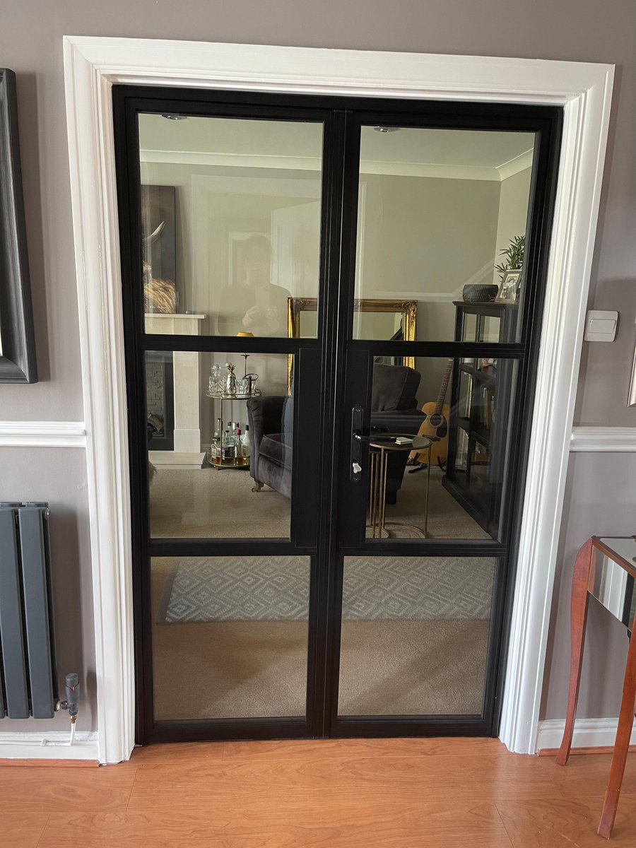 Olimpic100's tweet image. Lovely heritage  doors change the look of every room..one of our most popular products. Can be used internally &amp;amp; externally. Have a look on our website for more ideas
olimpicwindows.com
#heritage #heritagedoors #aluminiumwindows #smartaluminum #heritagedoorsliverpool 😍