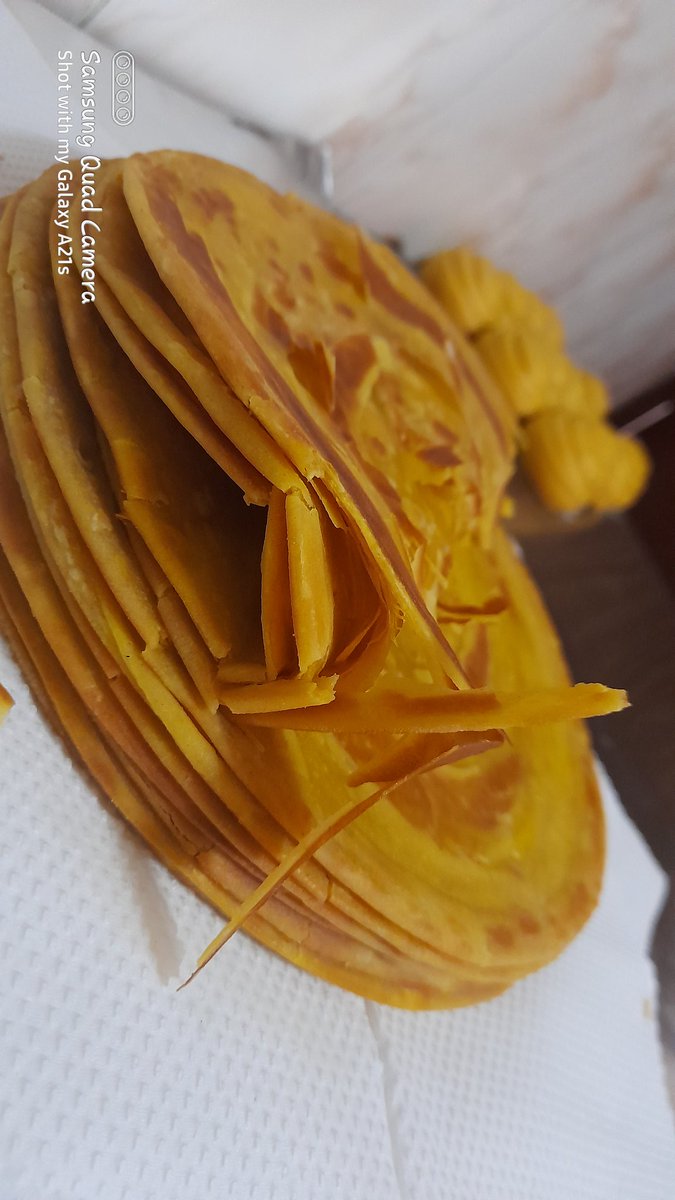 chapatimistress's tweet photo. Focus makes all the difference. Key!

Spot the difference 😊 #ChapatiMistress https://t.co/cxNtSpOhWh