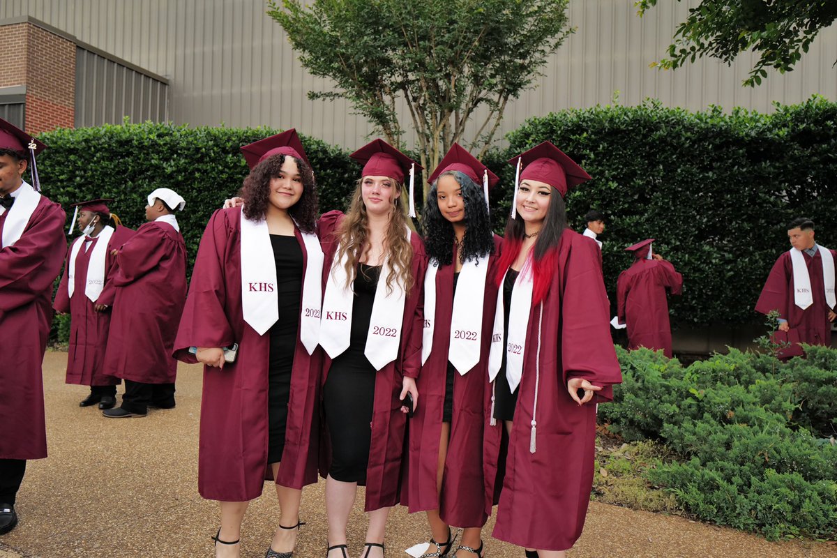 MSCSK12's tweet photo. Check out highlights from yesterday’s graduation ceremony! Congratulations #MSCSFirstCla22!
🔹 Kingsbury HS https://t.co/FBCSzuOWaA
