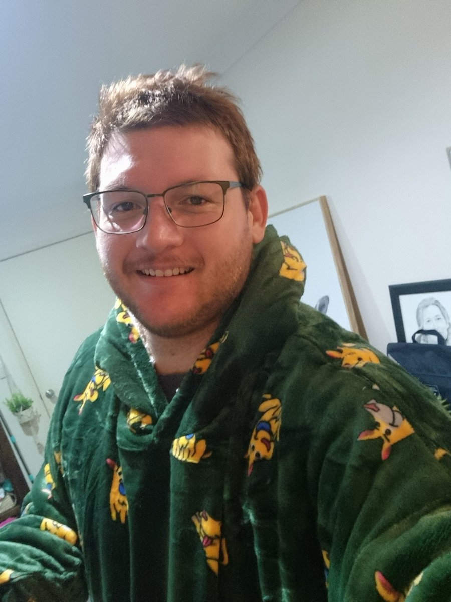 Beausephh__'s tweet photo. So happy with the oodie from @NBCFAus #gameon When I started my fund-raiser, I had no idea that there was incentives, infact I didn't learn this until half way through my 24hr stream, when I was told I had won an oodie! 😂 Prize or no prize, I'd do it all again! #allforthecause https://t.co/joLoIPGJa4