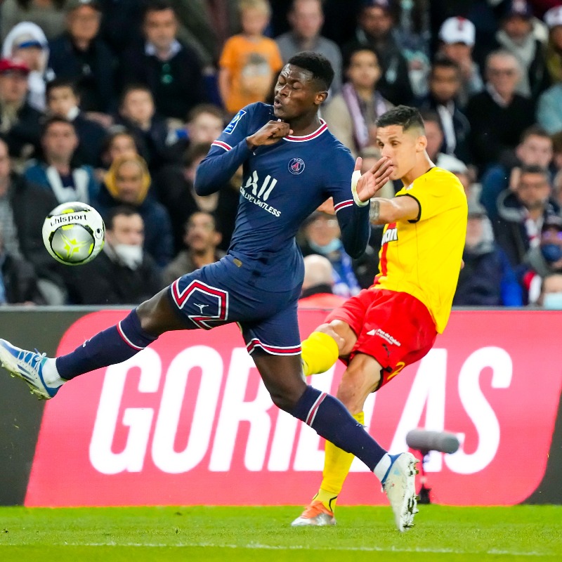 Ecofoot's tweet photo. ⚽️ Quelles sont les marques les plus performantes dans le pilotage de leur stratégie de sponsoring sur les canaux numériques ? 

🔍 Quels ingrédients réunissent-elles ? Quel budget y consacrent-elles ?

Deux experts nous livrent leurs analyses à ce sujet 👇