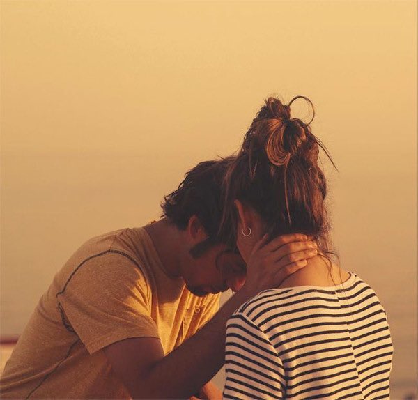 “Ya sé que no crees en la amistad entre un hombre y una mujer. Pero nosotros somos la excepción”. #LosAmoresCobardes 🎬 #FrasesDeCine