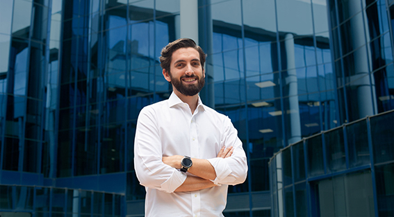 RelacionCliente's tweet photo. Javier García-Izquierdo, liderará el equipo de business development y ventas en @vozitel desde su puesto de head of growth. Aporta una extensa experiencia en consultoría especializada en CCaaS. #Contactcenter #CustomerService 👇
https://t.co/r0b9EhIW99 https://t.co/FdCYTw1bY5
