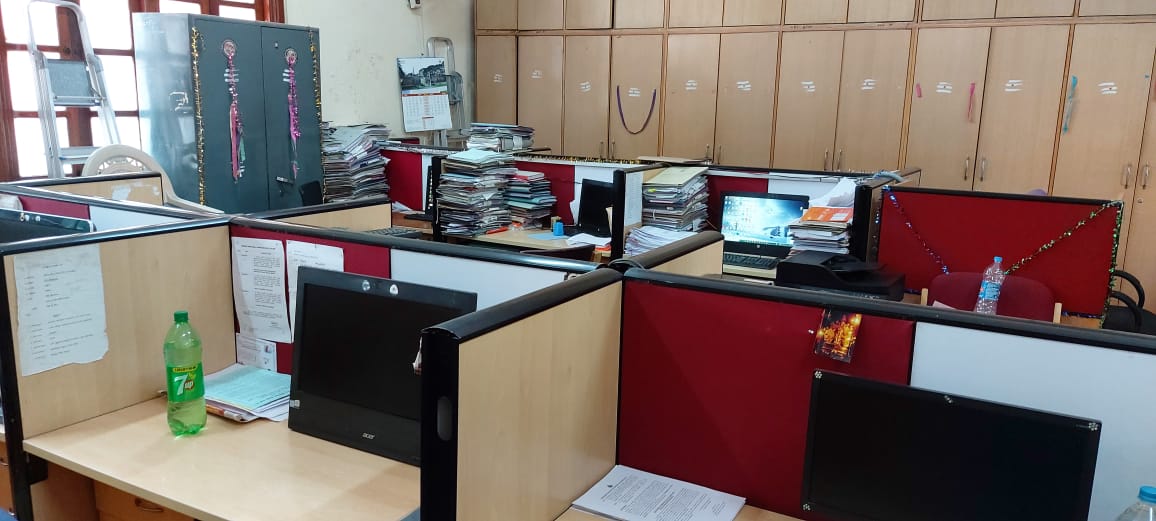 ಮುಖ್ಯ ಕಾರ್ಯದರ್ಶಿ ಆದೇಶಕ್ಕೂ ಕಿಮ್ಮತ್ತು ಇಲ್ಲ. ಸಚಿವಲಾಯ ನೌಕರರ ಮುಷ್ಕರ ಯಶಸ್ವೀ... <a href="/CMofKarnataka/">CM of Karnataka</a> @csogok <a href="/siddaramaiah/">Siddaramaiah</a> <a href="/KPCCPresident/">D K Shivakumar, President, KPCC</a>