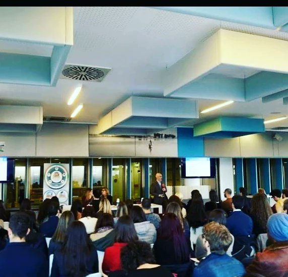 RomeMUN's tweet photo. LAST CHANCE!!
Apply now to RomeMUN 2022!!
September From 10 to 13 

The Rome Model United Nations (RomeMUN), is dedicated to the world of diplomacy, the United Nations, and International Organizations. 
https://t.co/hYuEbxD5Wc https://t.co/7Dmn80IkbJ