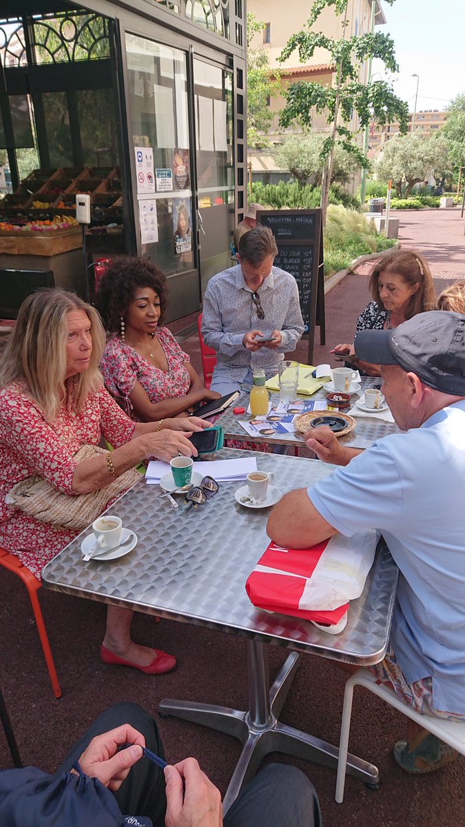 Speedy06200's tweet photo. L'équipe d' @Mayaa_Tudiesche candidate #Ensemble #Modem06 pour la #Circo0609 en préparation d'un séquence média &amp; à la rencontre des cannetans #legislatives2022 https://t.co/gIalhJO7qE
