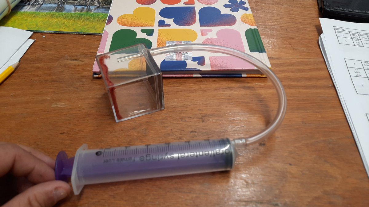 ScienceTechSean's tweet image. As I&apos;m waiting for some cooling plates to arrive, I thought I&apos;d give making Wilsons low pressure chamber a try. #science #physics #teaching