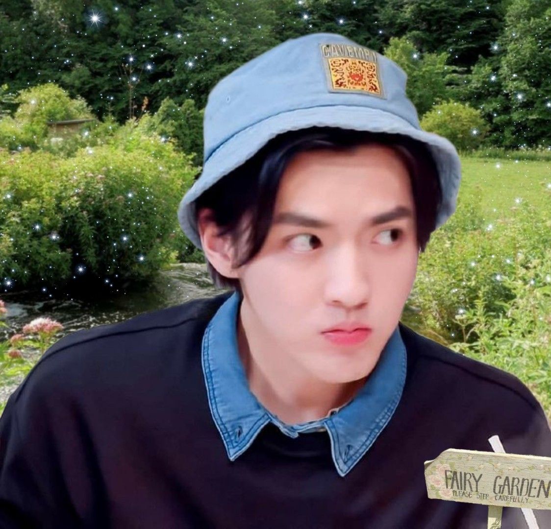 كل الميغيني'ز اشتاقو الك مو منتظرين غير انك ترجع حساباتك
<a href="/KrisWu/">F凡N</a>