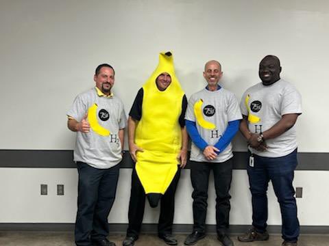 Sunrise sort closing out the week strong by promoting hydration. Managers and full time supervisors ready to get the positive message out to our people. Eat your carrots, grapes, bananas, and apples to stay hydrated!! <a href="/CachTomasik/">CACH_Tomasik</a> <a href="/CACHamysitterly/">Amy Sitterly</a> <a href="/CACHMikeC/">CACHMike</a> <a href="/UPSers/">UPSers</a>