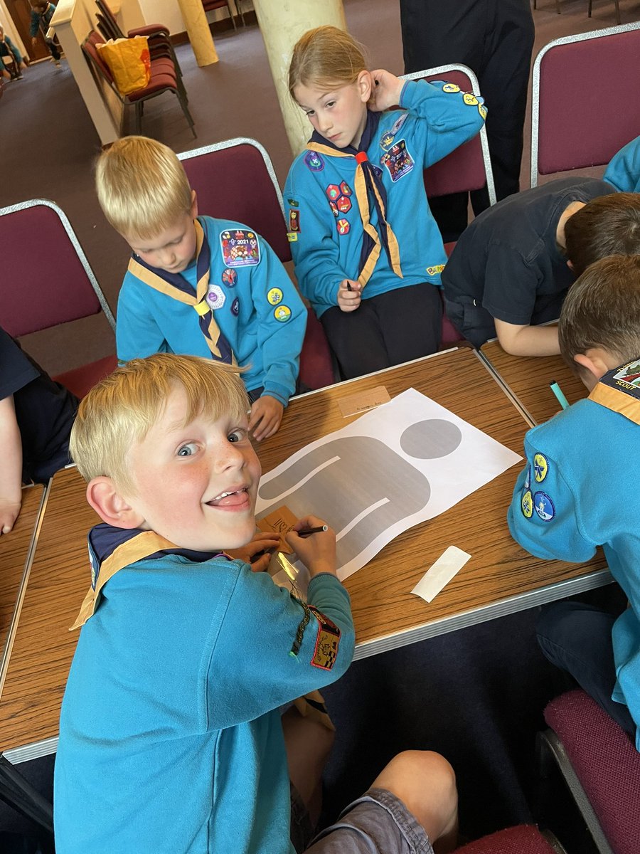 3rdAltonScouts's tweet photo. Our Beavers thoroughly enjoyed their visits to @COGSFourMarks this week. Thank you Lorna for hosting us 2 nights running! They loved putting the Good Samaritan principles into practice! #SkillsForLife #friendship @HampshireScouts https://t.co/6ZNFZWCC3s