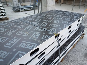 PECSA_'s tweet photo. 🆕 Utilizamos un sistema de encofrado pionero en España, #Alphadeck de @PERIgroup
ℹ️ https://t.co/tT1O6rMBGa
➡️ Proyecto #PECSA de #construcción del Centro de Servicios Sociales San Diego en Vallecas https://t.co/mJOZTnhpV2