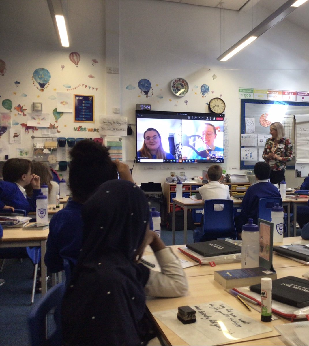 Rosslyn_Park's tweet photo. Year 4 are having a really exciting session with Alex from @UniofNottingham and two Nottingham University students telling us all about life at Uni and what we can learn there. We can’t wait to visit Nottingham University soon for our sports themed aspiration day! #aspirational https://t.co/l2m9E0FaKE