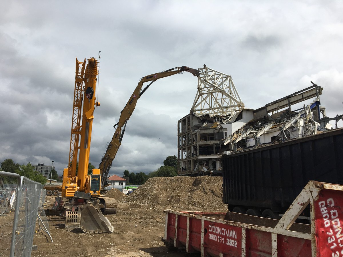 [Case Study] Truss Pull Down - White Hart Lane Demolition  bit.ly/3A6M4d4 

#Demolition #construction #civilengineering #temporaryworks