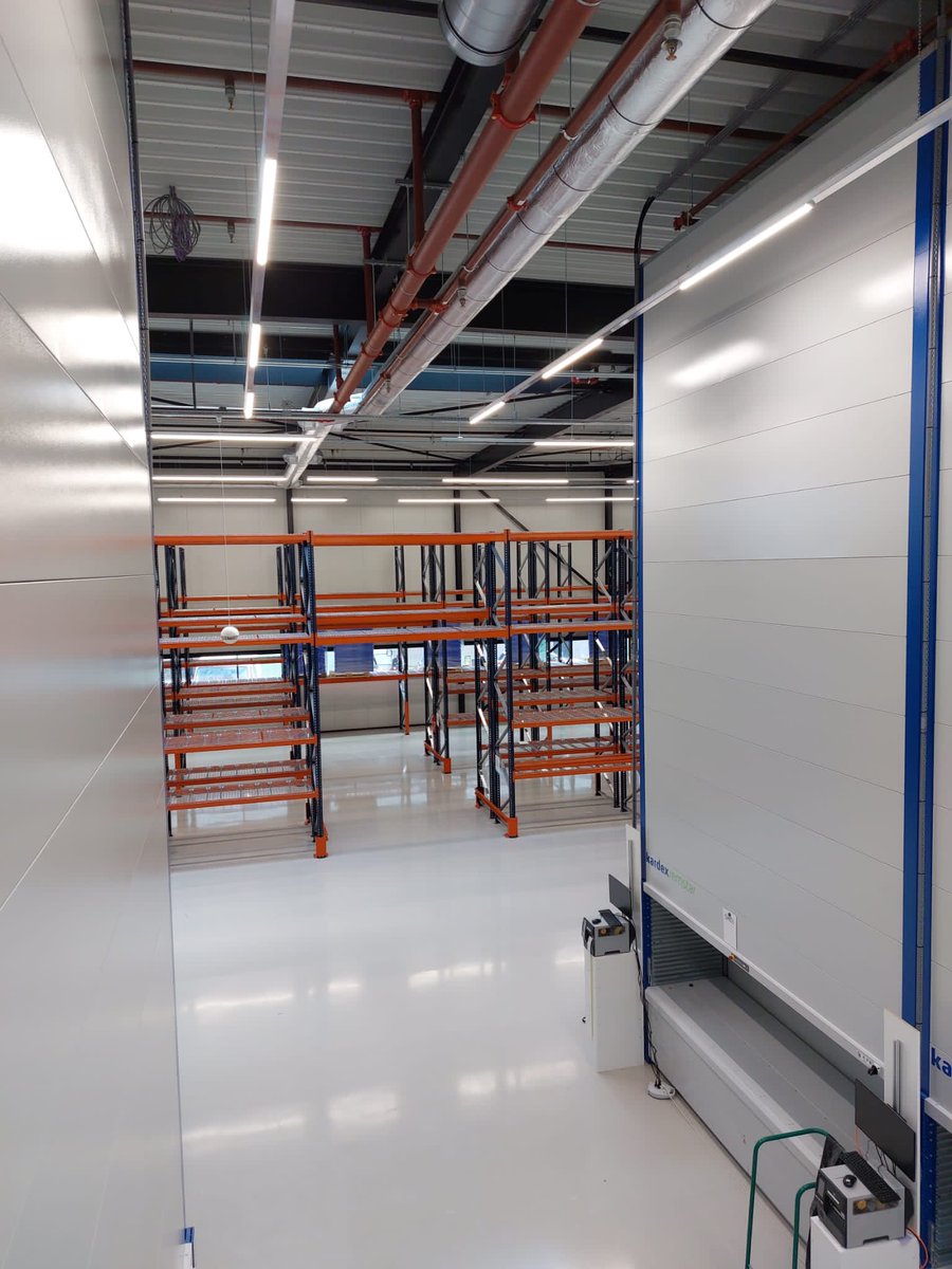 𝗢𝗣𝗟𝗘𝗩𝗘𝗥𝗜𝗡𝗚 𝗛𝗜𝗧𝗧𝗘𝗖𝗛 𝗗𝗘𝗡 𝗛𝗔𝗔𝗚
Op 25 mei 2022 heeft de oplevering plaats gevonden van de uitbreiding van Hittech in Den Haag. Bekijk hier het eindresultaat.

#onzeinzetgaatverder #oplevering #uitbreiding #denhaag #bouwenaandetoekomst