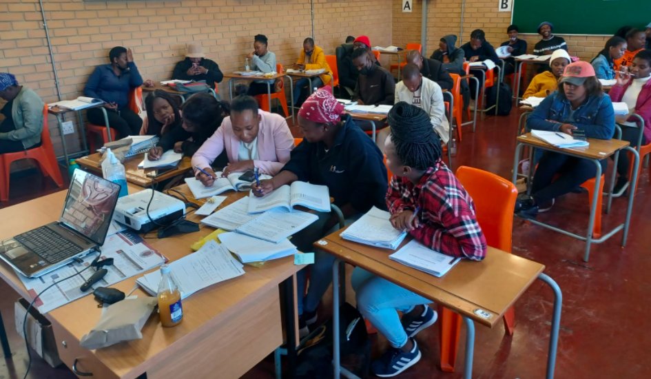 VumiliaAfrica's tweet image. #SkillsProgram - Skill is the ability to do something well. No matter how skilled you are, you always have room to do things better. We rolled out a skills program to TVET College employees in Joburg. #SkilsDevelopment #TheVumiliaWay #Training #AccreditedCourses #Facilitation
