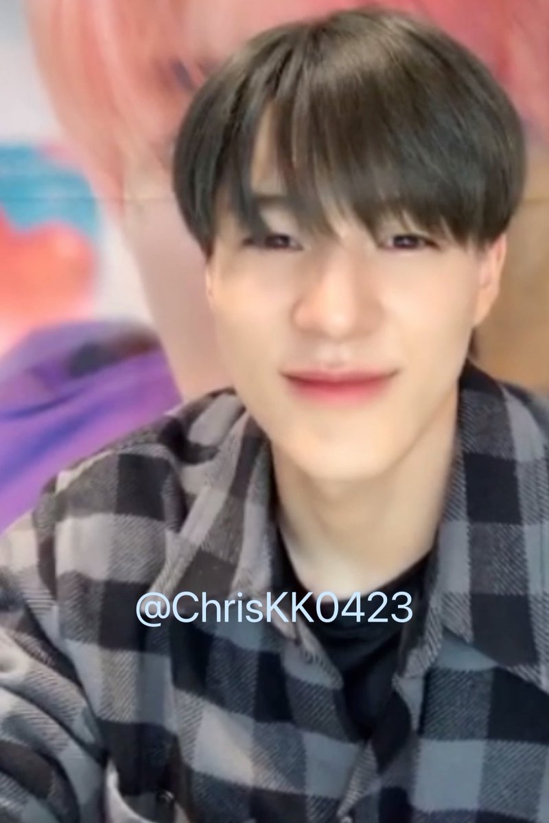 Chris_0423_'s tweet photo. 220527 이즈위 중국 영통 

오랜만이여💙

#제노 #JENO https://t.co/DNRzYFcwJp