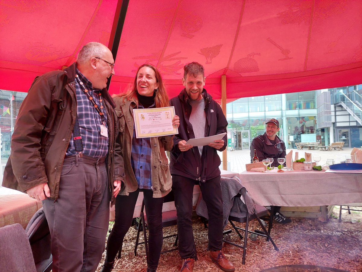 bdnil's tweet image. Ended inspiring #springschool2022 on a high note with delicious food, thanks to the participants, the super delivery team, the amazing warm team @The_Waterfront I&apos;ll announce the location of the next edition soon... @Guislainmuseum @zoewaterfront @_OwenGriffiths_ @StephMastoris