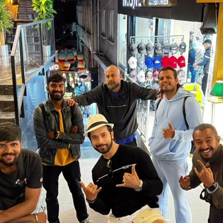ChandaVarma13's tweet photo. The bucket list film's Squad goals ππ₯ #SharadMalhotra #SMarmy #TheBucketListfilms https://t.co/ACKAAF3CBE